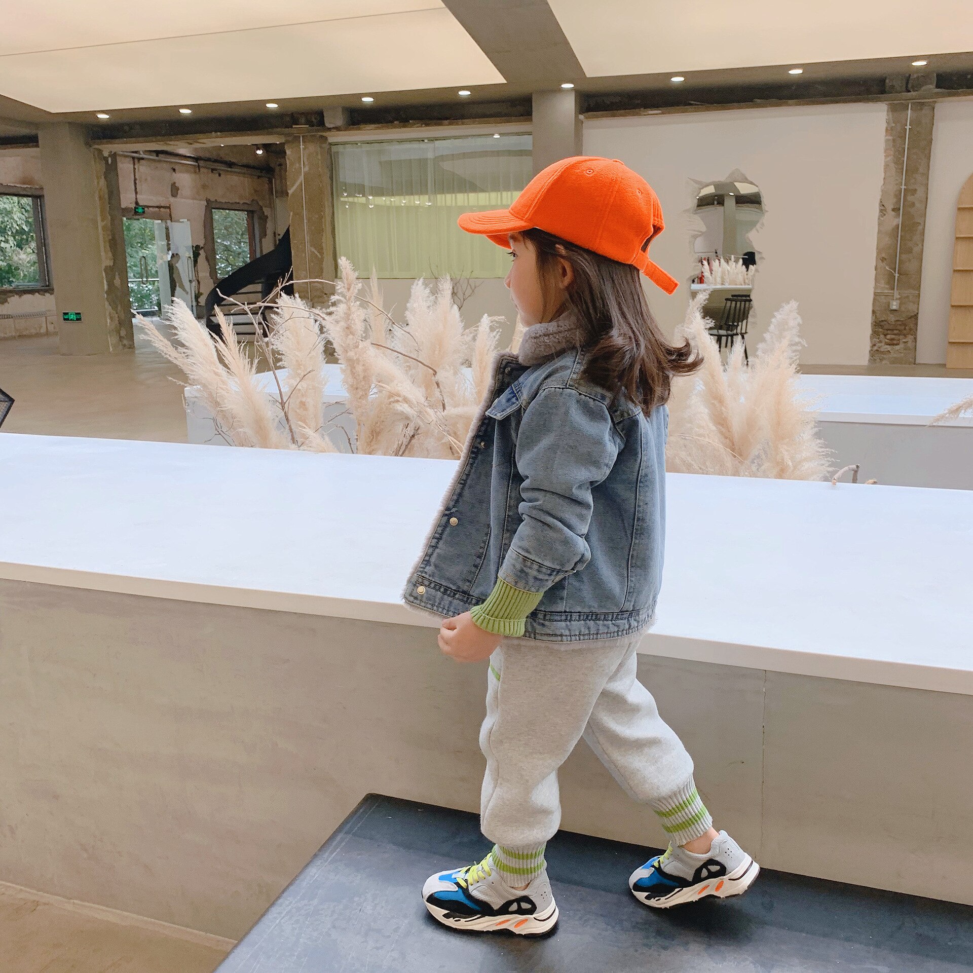 Girls Faux Fur Denim Jacket Plush Denim Shirt Toddler Boys Winter Short Coat Kids Jackets for Girls Long Sleeve Single Breasted