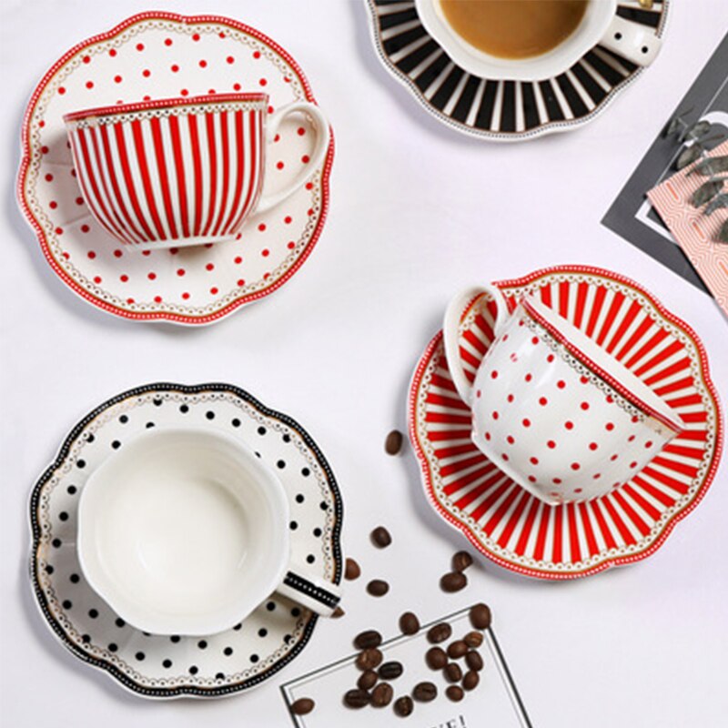 European Ceramic Coffee Cup and Saucer Set Home English Afternoon Tea Cup Office Flower Tea Cup Ceramic Tea Set Cup and Saucer