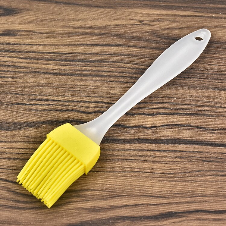 Newest Silicone Oil Brush Baking Bakeware Bread Cook Brushes Pastry Oil BBQ Cake Basting Brush Tool Kitchen Accessories: Yellow