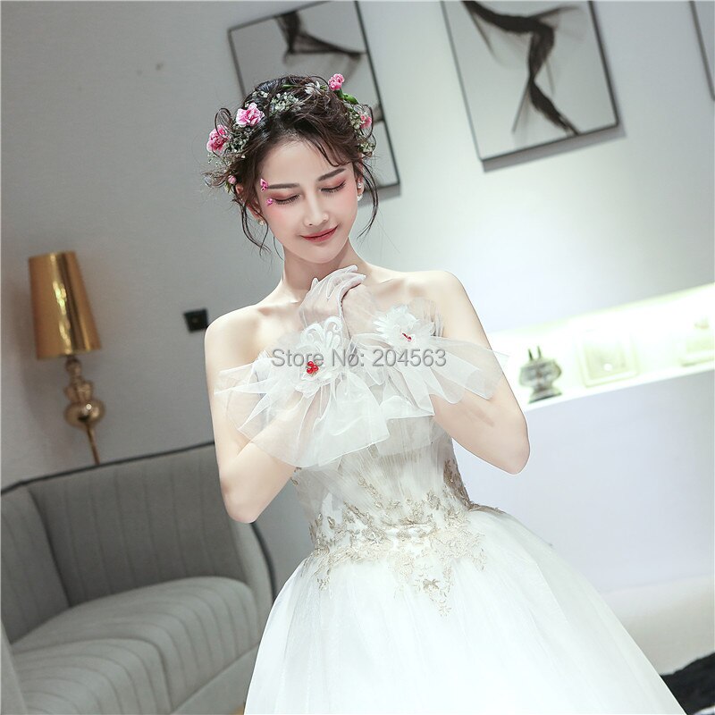 Romantic Wedding Party Finger Gloves Short Bridal Gloves with Red Beads