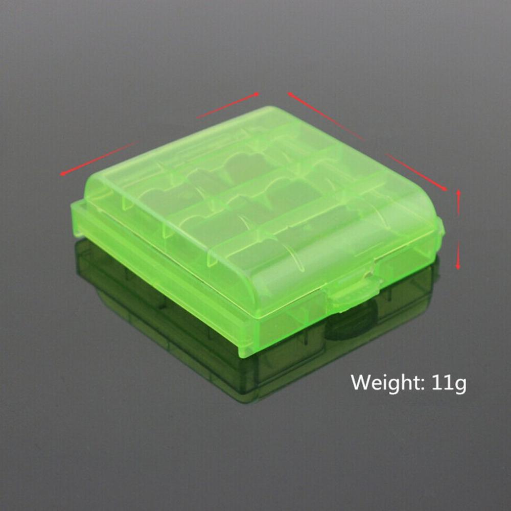 5 stück/packung farbige batteriehalter-etuis aus hartplastik für .5/ 4 aa .7 batterien (farbe zufällig)