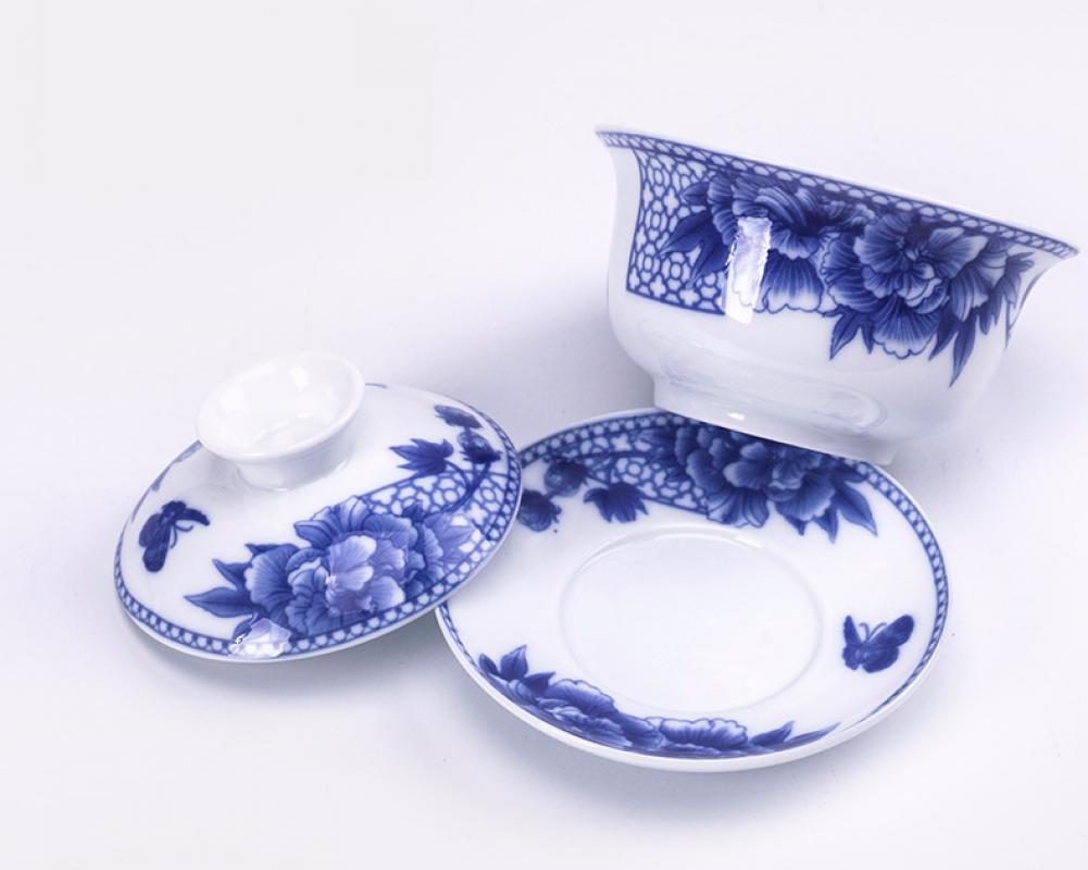 China Hand Painted Tea Set White Porcelain Gaiwan Set Tea Porcelain Pot Set For Travel Beautiful And Easy Kettle