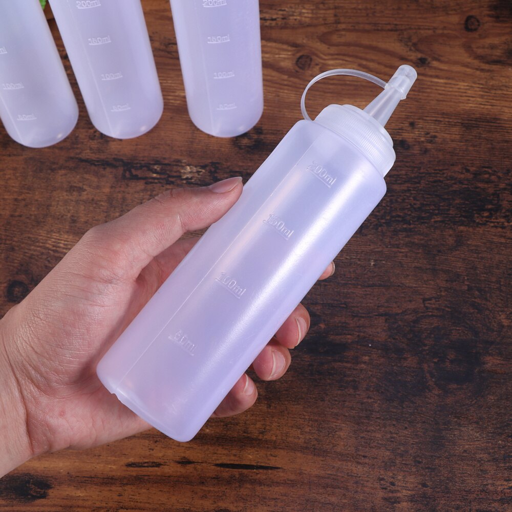 4 stk 230ml 8oz plastpresse sprut krydderflasker med lokk på hetten toppdispensere til ketchup sennepsauser ol