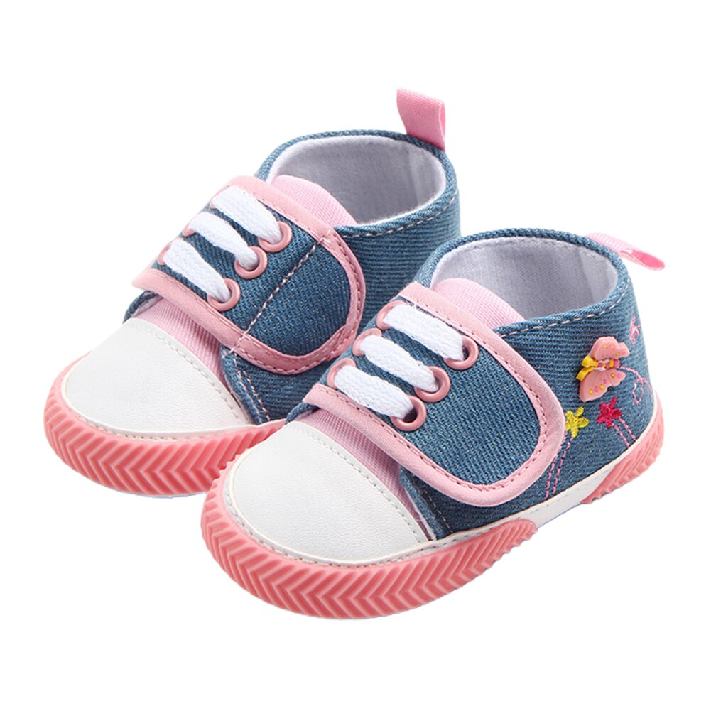 Zapatillas deportivas infantiles para bebés, bonitos zapatos de Primeros pasos antideslizantes con bordado Floral de mariposa para niñas pequeñas