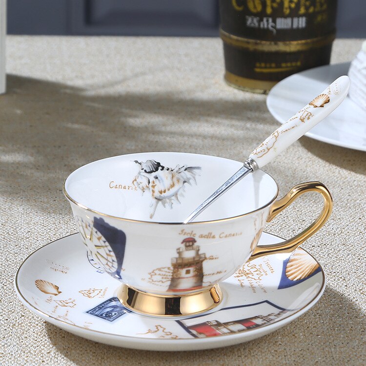 Porcelana de hueso taza de café de China y platillo de lujo de cerámica Vintage té moderno Tazas de café utensilios de cocina Tazas Para Tazas: style 3