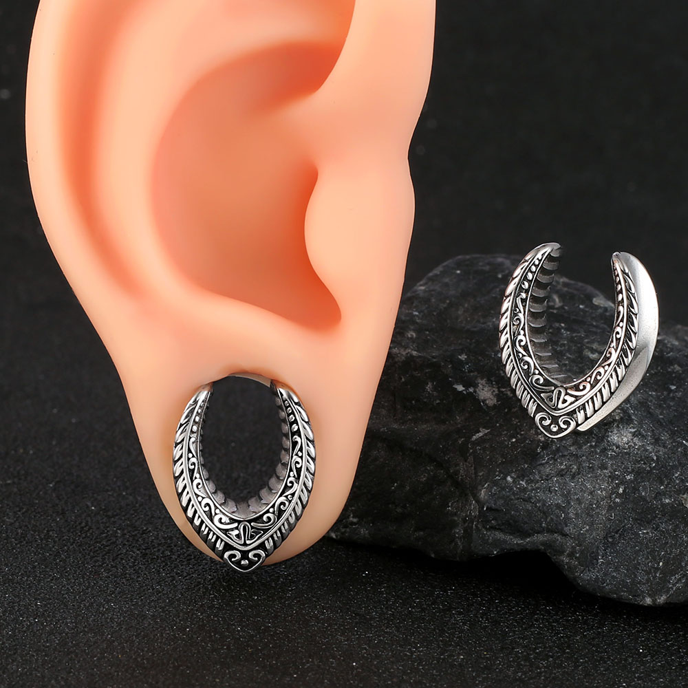 Twolobes 2 STUKS Vintage Zadel Oor Tunnels Stekkers 316 Rvs Expander Meters Brancards Piercing Lichaam Sieraden Mode