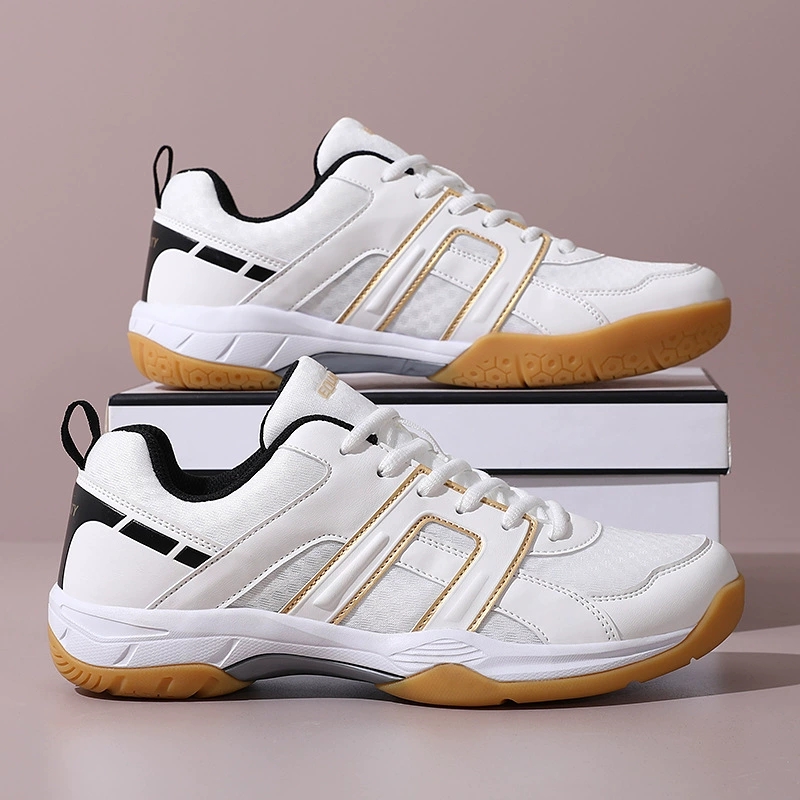 Badmintonschoenen voor dames en heren, lichtgewicht antislip indoorschoenen, pickleballschoenen, tafeltennisschoenen en volleybalschoenen.: Goud / 44