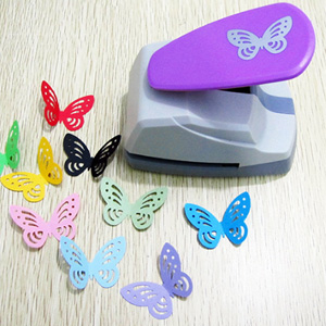 4.7cm Butterfly 3D Shape Board Punch Paper Cutter For Greeting Card Scrapbooking Machine Handmade Hole Puncher: STYLE1