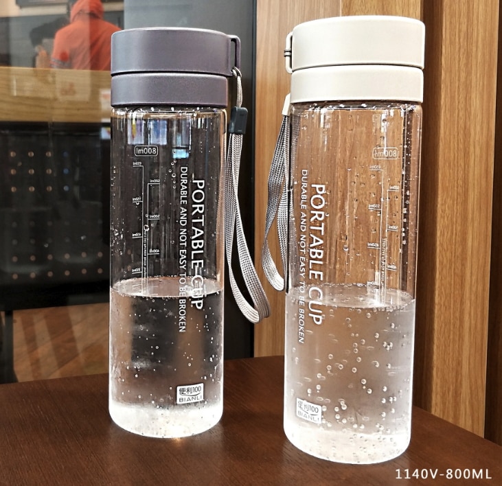 600 800 ML BPA GRATIS Toepasselijk Sport Water fles Met Touw Voor Wandelen Klimmen Tour PC Leuke Draagbare Snoep Kleur geen Lek Drinken