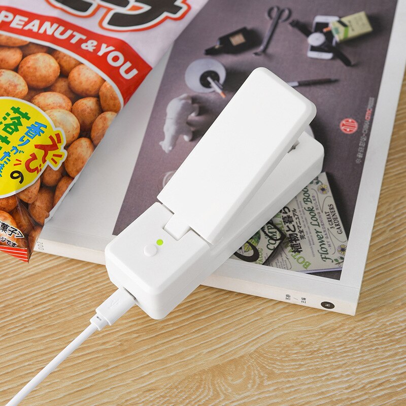 Mini Bag Sealer Portable Sealer Sealing Machine for Food Rechargeable Quick Heat Foodsaver Vacuum Sealer Seals for Snack Bag
