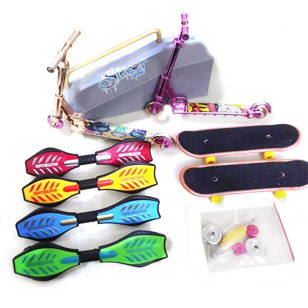 Namvo Mini Finger Skateboard Set, Mini Finger Bike, Finger Scooter, Fingerhose, Trolley, Scooter Zubehör, kreatives Geschenk für Skateboard Enthusiasten