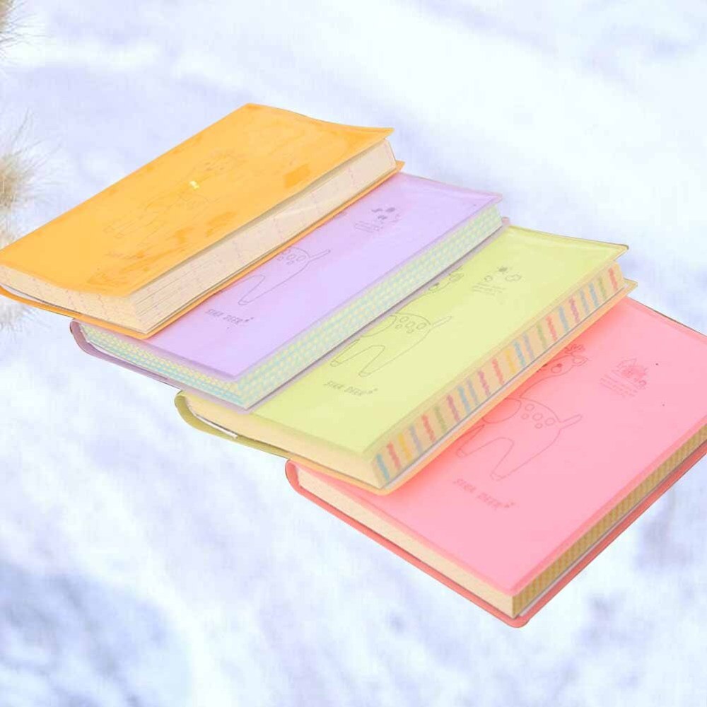 4 Stuks Draagbare Mini Herten Patroon Notepad Vierkante Cartoon Pocket Notebook Voor Life Journey (Willekeurige Kleur)