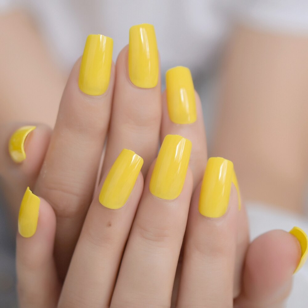 Quadrat Mittel Klassische Nagel Gelb Butter Vulgär Glänzend Banane Gel Nagel tipps Acryclic Künstliche Presse Auf NäGel