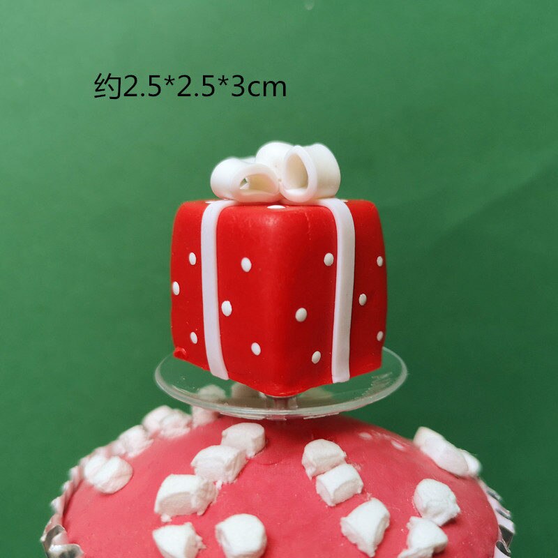 Santa Claus Elk Snowman Christmas Cake Toppers Tree Deer Shoe Happy Year Decorations Party Baking Supplies Kid Love: Gift box B