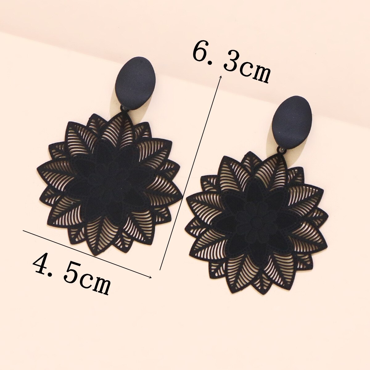 Pendientes colgantes de flor de Metal de Color negro Rock para mujer, aretes geométricos redondos con forma de corazón, hoja, mariposa, cristal, de joyas de: RED