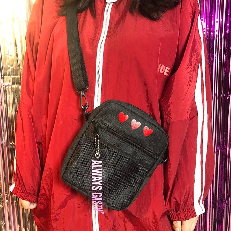 Lettera Ciondolo Ulzzang Del Cuore di Amore di Stampa ottavino mini borsa di Tela lembo Petto/Crossbody/Spalla/messaggero Borsa di skateboard Discoteca hiphop