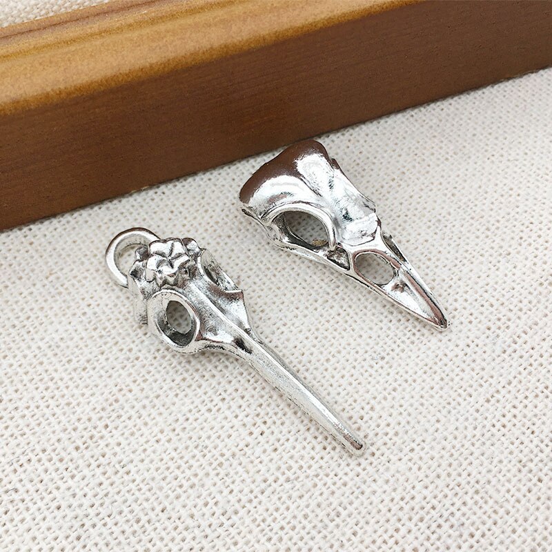 10pcs Retro Style alloy Crow Bird Skull Pendant -Animal Birdhead Pendant - Gothic Charm Jewelry Finding