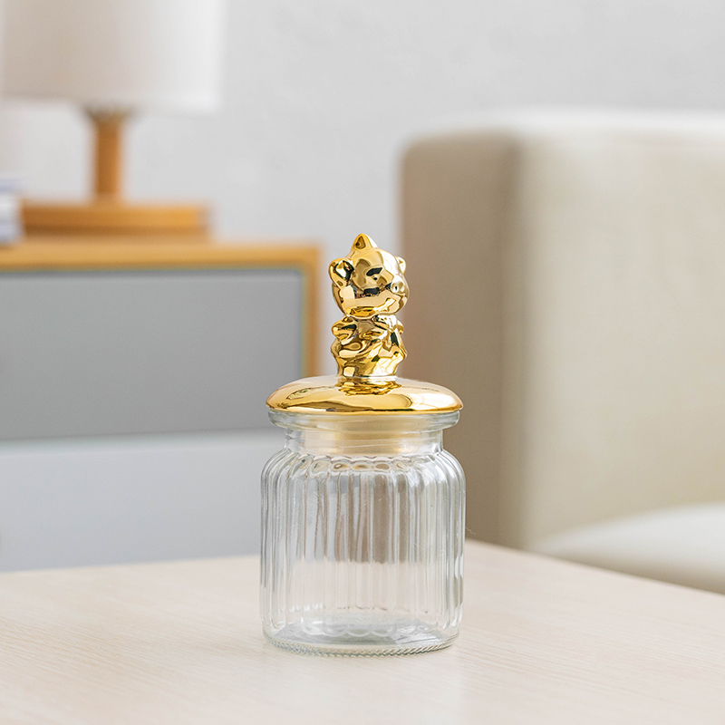 Transparent Glass Storage Jar Golden Ceramic Lid Cute Snack Tea Storage Food Grade Candy Jar Kitchen Storage Supplies: pig-S