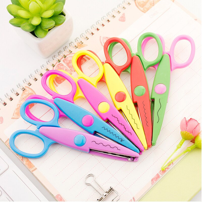 JTSIP enfants papier ciseaux maternelle à la main bricolage carte dentelle ciseaux enfants outils manuels dessin animé sécurité artisanat ciseaux 1 pièces