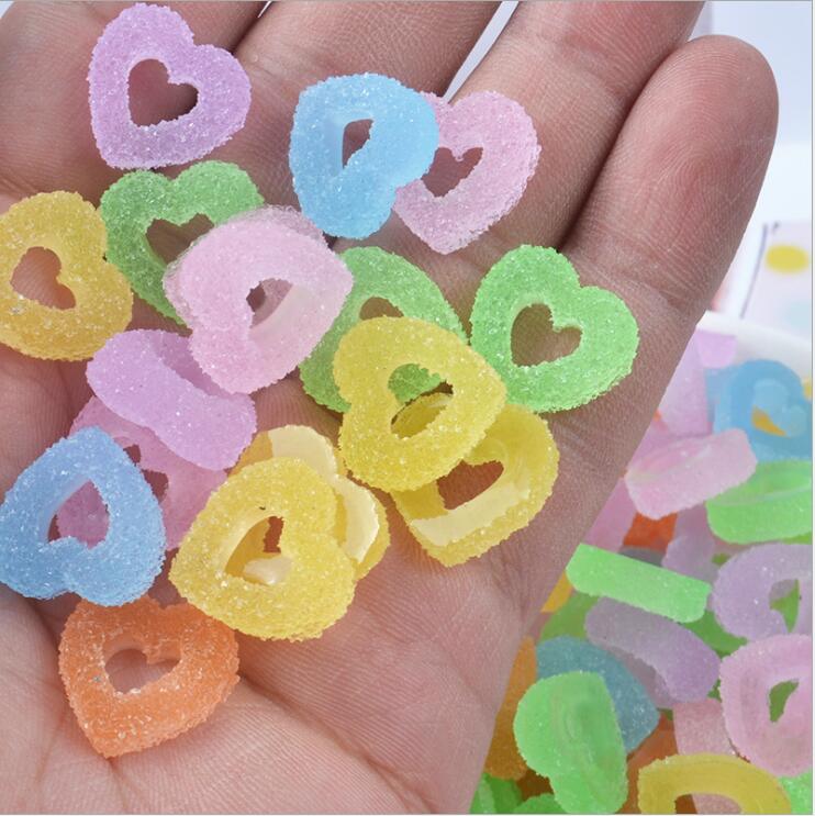 50 Stuks 15Mm Gemengde Kleuren Harten Donuts Snoep Plaksteen Hars Cabochon Diy Craft Supplies Telefoon Decor Materiaal Haaraccessoires