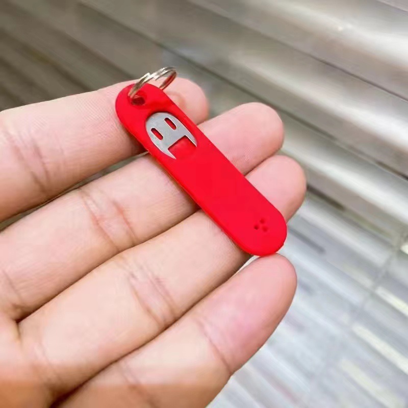 1pc Draagbare Anti-verloren Sleutelhanger met Sim-kaart Remover Openning Tool voor Mobiele Telefoons Lade Eject Pins Naaldopener Ejector: Rood