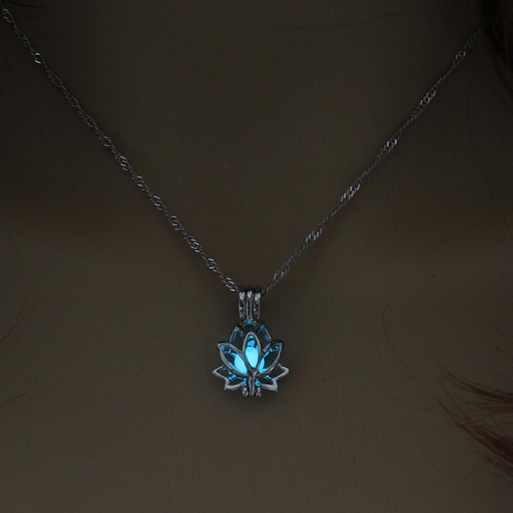 3 Kleuren Lotus Bloem Hanger Ketting Charm Ketting Hanger Glow In The Dark Choker Verklaring Ketting Lichtgevende Partij Sieraden: Blue Green