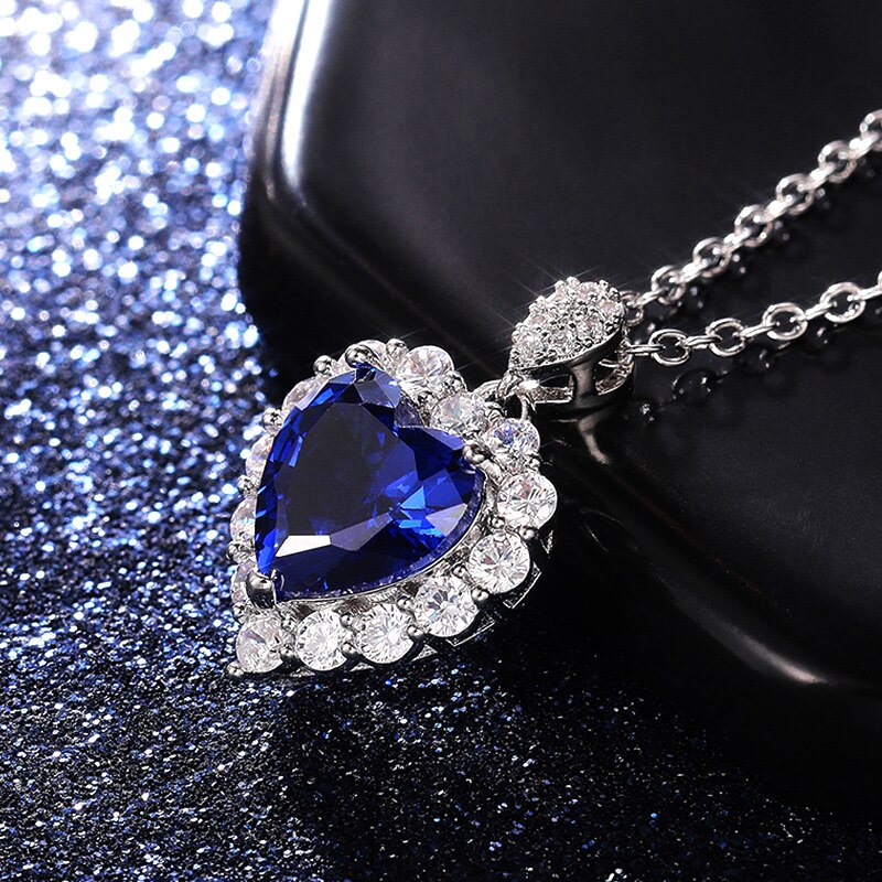 Huitan Blauw Hart Hanger Ketting Voor Vrouwen Delicate Wedding Anniversary Liefde Vrouwelijke Trendy Party Sieraden Nieuw Item