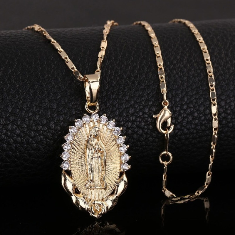 Collana con ciondolo santa vergine maria religione delicata collana con zirconi cubici cristiani dorati Collier Femme Christian Jewelry