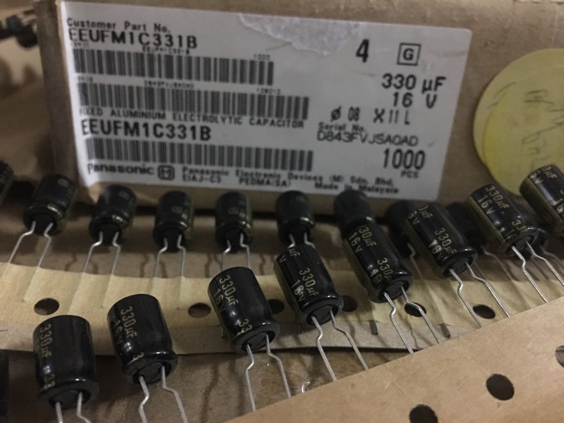 20 Pcs Matsushita Condensator Fm Serie 16V330UF 8X12MM 330 Uf/16V Ultra Lage Interne Weerstand Elektrolytische Condensator 330uf 16V
