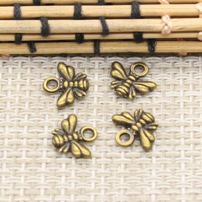 30pcs Charms bee 10x11mm Tibetaans Verzilverd Hangers Antieke Sieraden Maken DIY Handgemaakte Craft: Antique Bronze Plated