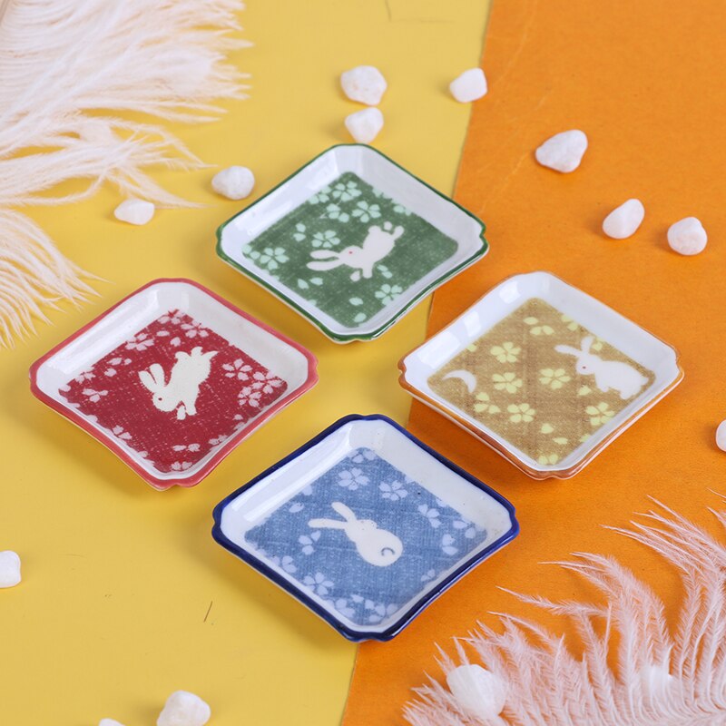 1Pc Casa Delle Bambole mini Ceramica Da Tavola Piatti Vassoi Bambola Piatti di Cibo Cucina Giocattolo 5 centimetri x 5cm