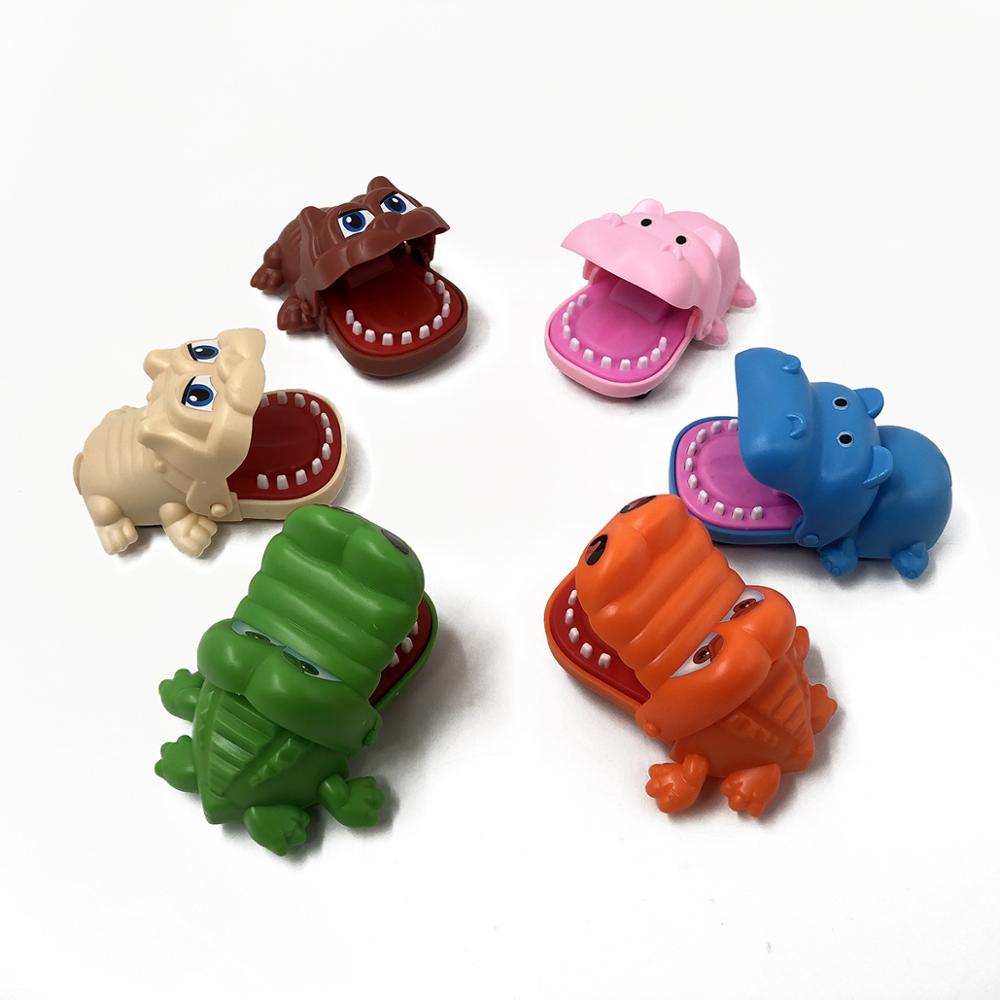 1pc eksplosionsmodeller tegneserie inerti dyr mini rally bil krokodille flodhest ond hund giveaway lille
