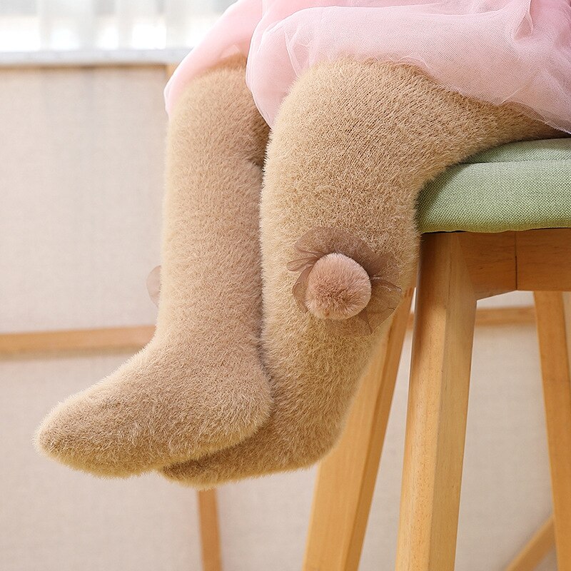 Kevät vauvan sukkahousut lasten tyttöjen sukat pehmustetut sukkahousut lapsille säärenlämmittimet pompom kukka tiukat vauvan likaiset värihousut