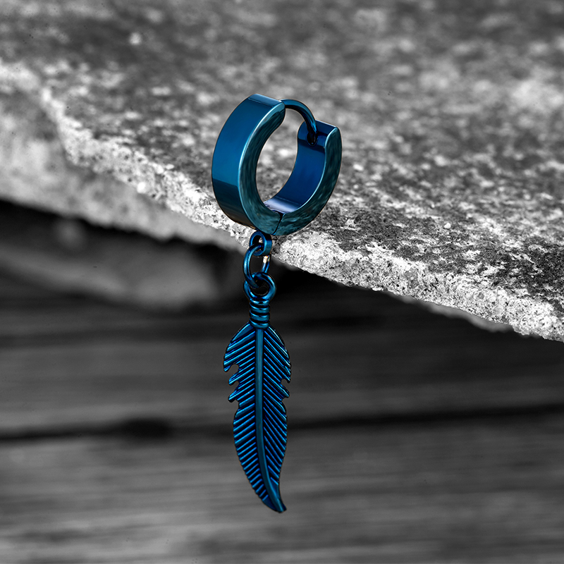1 pieza Simple pluma colgante pendientes hombre mujer pendientes de acero inoxidable Unisex personalidad oreja joyería accesorio