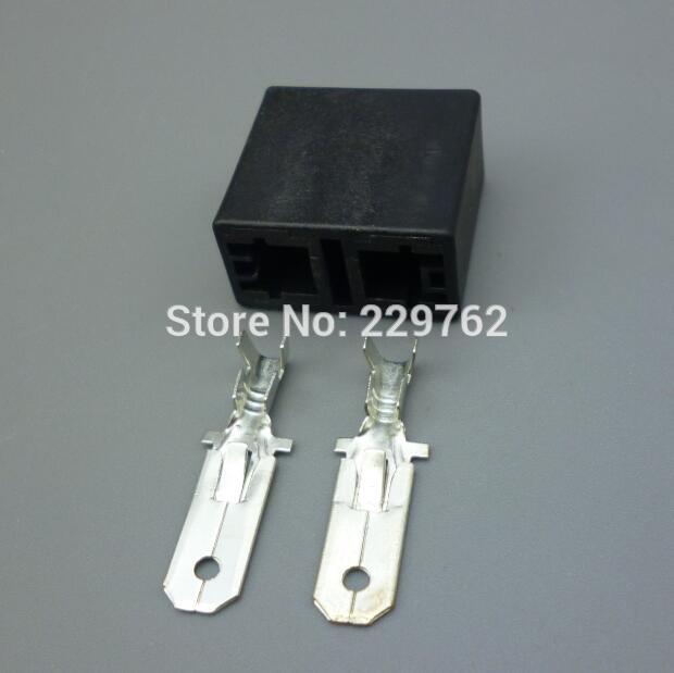 Shhworldsea 2 pines H7 6,3 MM enchufe de bombilla automotriz conector de cerámica para coche reparación de faros de coche conector de soporte de bombilla