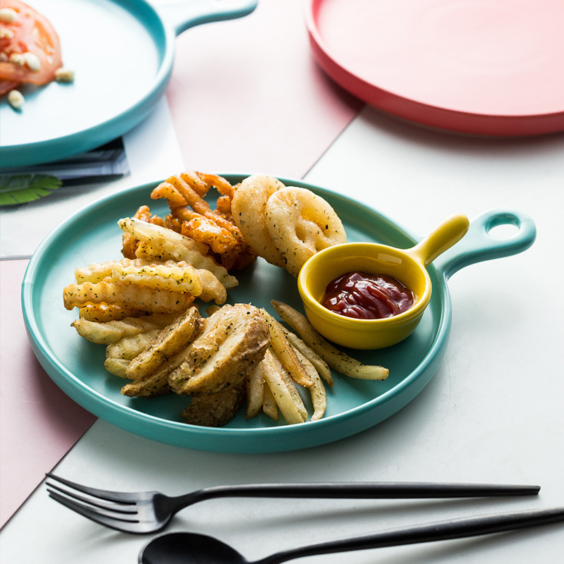 Plato nórdico redondo de cerámica sólida, plato de cena de porcelana con mango resistente al calor, bandeja para carne, Pasta, aperitivos y pasteles, 10 pulgadas