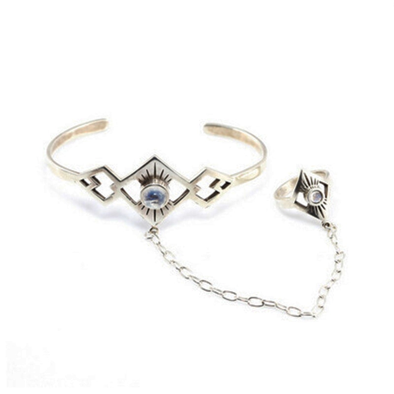 Pulseras huecas chapadas en plata antigua para mujer, brazaletes ajustables con anillo para el dedo, brazaletes para el brazo, joyería de