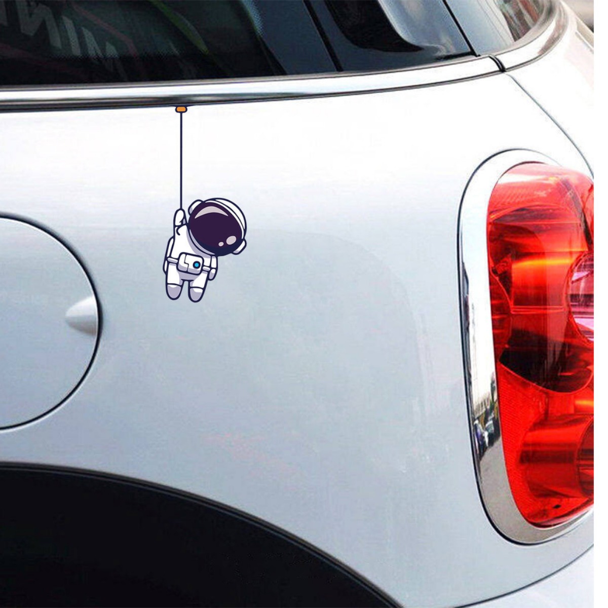 Astronaut Reflective Car Stickers Decor accesorios Motorcycle Scooter Body Window Windshield Fuel Tank Cover Rear Tail Decals