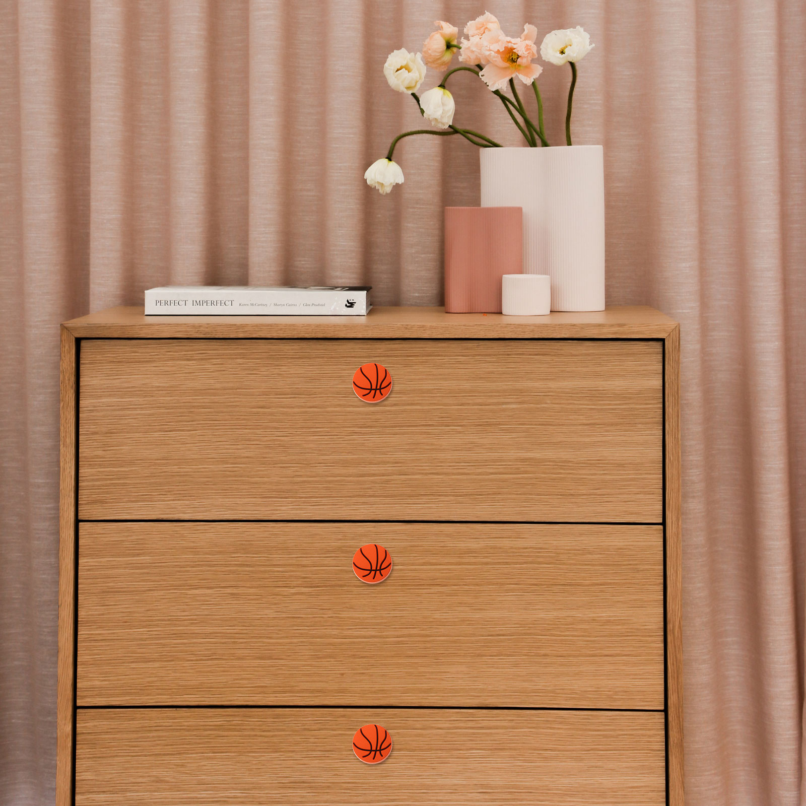 6 stk. fodbold skuffegreb børnekommode sorte gummigarderobegreber skabsgreb kollisionssikre knopper dørbeslag