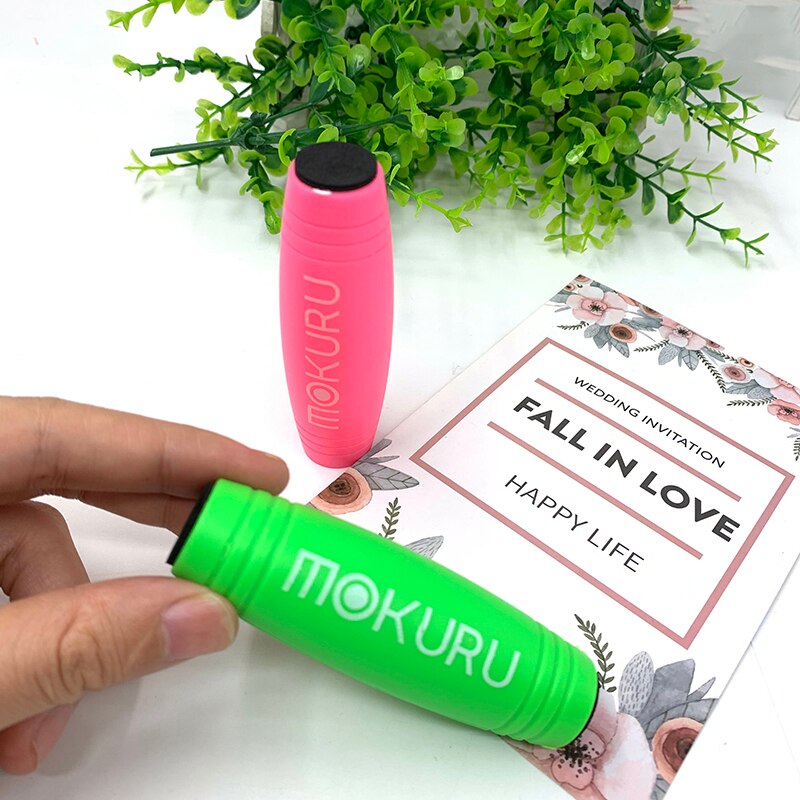 3Pcs Fidget Verbazingwekkende Bureau Speelgoed Mokuru Tafelblad Rolling Stok Angst Release Office Home Party Klasse Bar Desktop Flip Training