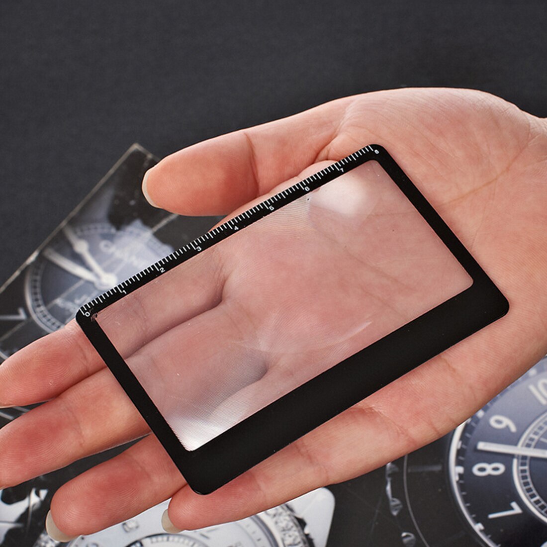 1pcs 8.5 x 5.5cm 3 X Magnifier Magnification Magnifying Fresnel LENS Pocket Credit Card Size Transparent magnifying glass: Black