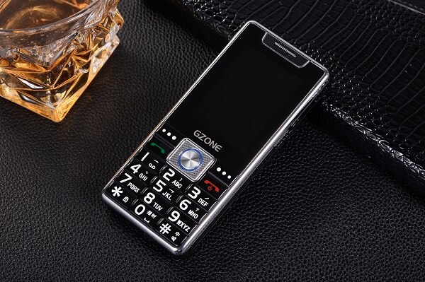 Low Price Bar Senior Phone 2.4" Large Display Torch Loud Sound Fast Quick Dial Big Keyboard No Camera Long Standby Cellphone: add 8G / Black