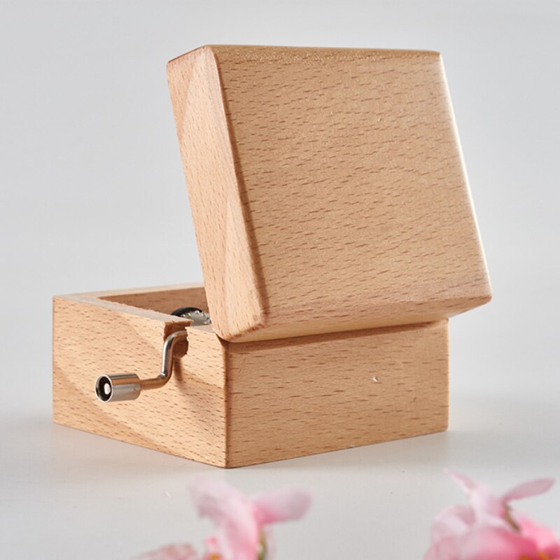 Beech Wood Music Box Hand-cranked Music Box Wooden Chinese Music Box Children's Birthday Home Desktop Decoration Bedroom