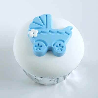 Fondo de simulación de fondant pastel azul cielo cupcake adorno de de cumpleaños para niños: Color zafiro profundo