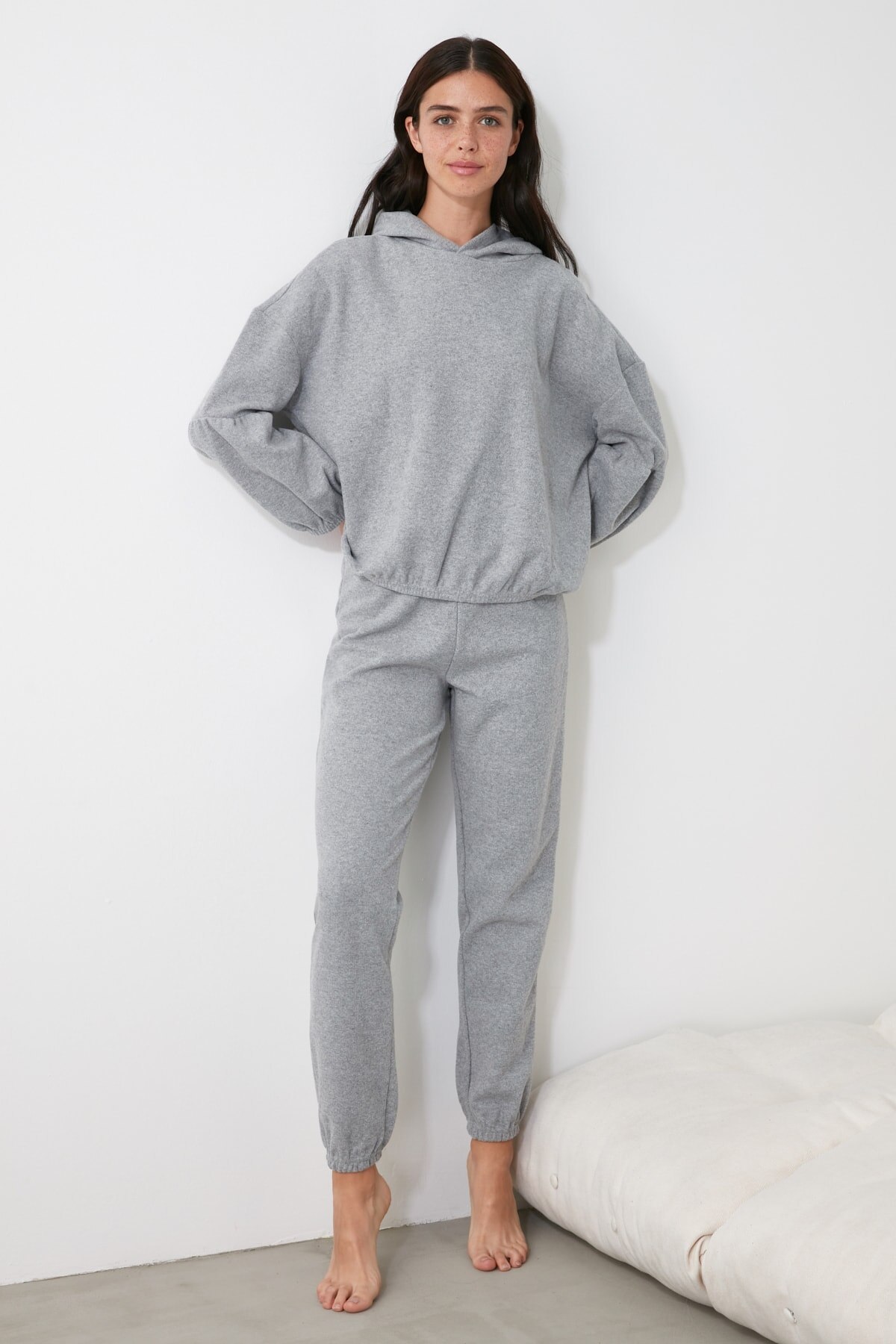 Trendyol Hooded Knitted Pajamas Set THMAW21PT0674