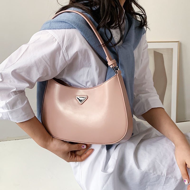 Nowy jednolity kolor PU skóra strąk pachami torba na ramię dla kobiet 2021 lato prosty styl torebki i torebki kobiet podróży skrzynki