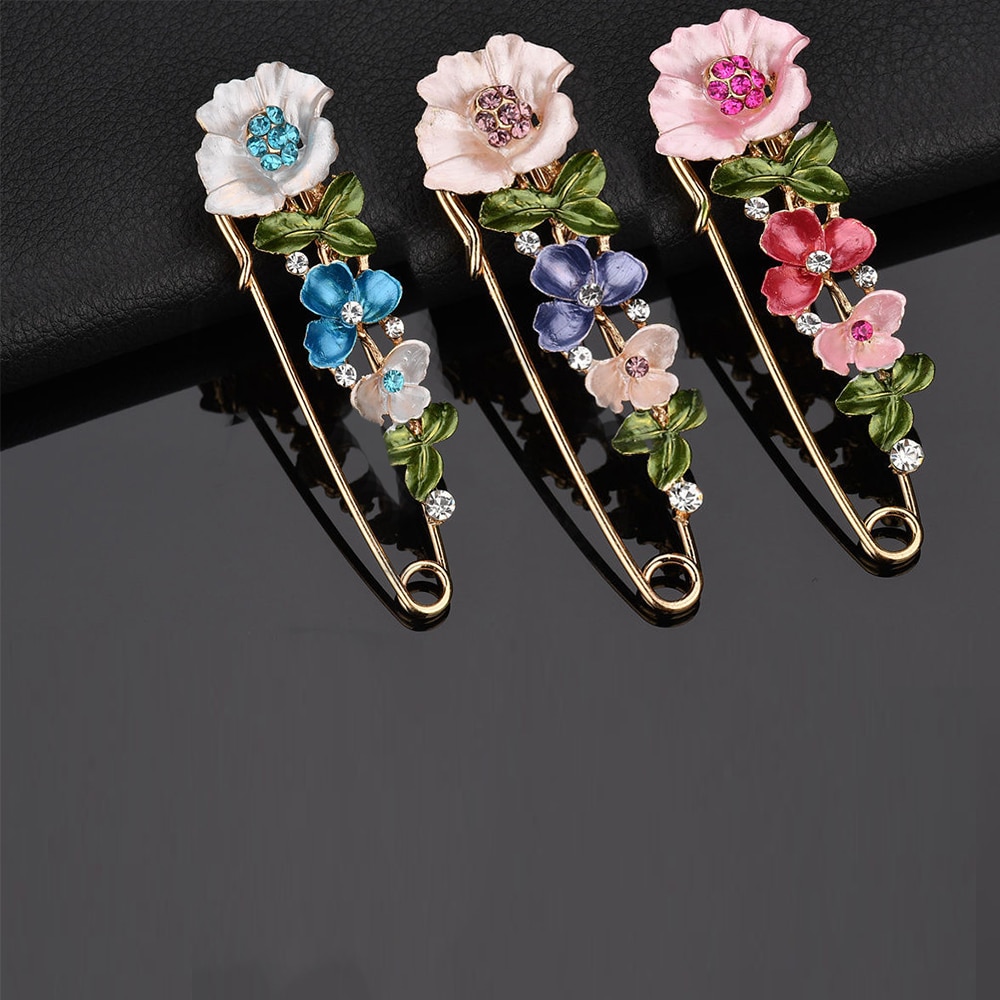 Large Vintage Female Pins and Brooches for Women Collar Lapel Pins Badge Flower Rhinestone Brooch Jewelry