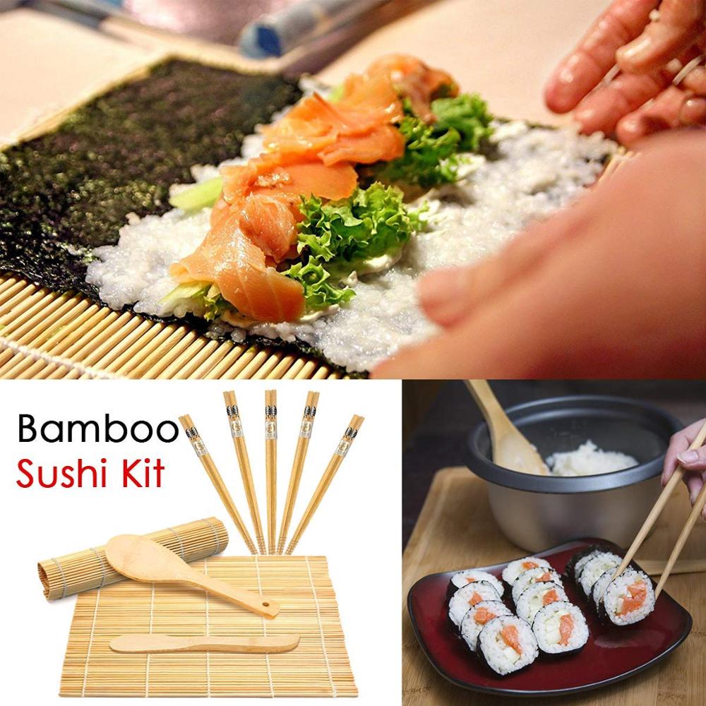 Diy sushi madlavningsværktøj sæt sushi maker sæt til kød sushi bambus sæt  (2 sushi måtter 1 ris shaker 1 paddy padle 5 spisepinde)