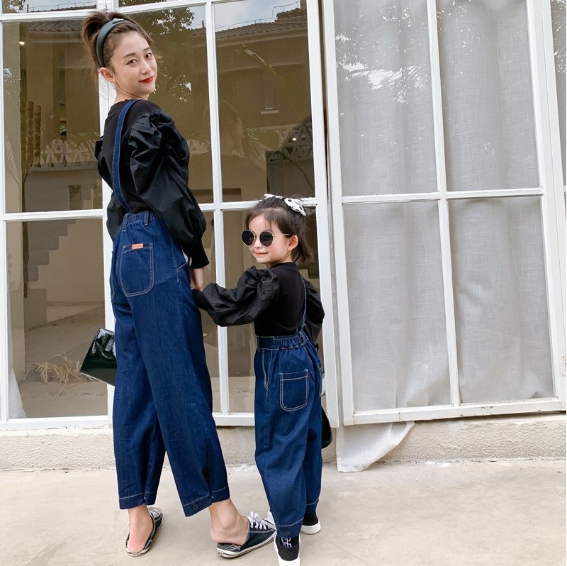 Ouder-kindkleding, moeder en kind herfst slabbetje, afneembare een-schouder slabbetje jeans