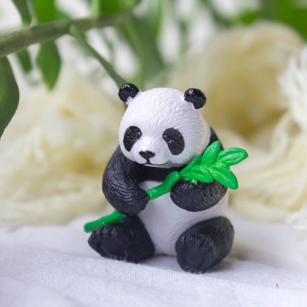 Een panda taart voor Daman. Gevuld met 3 lagen oreo